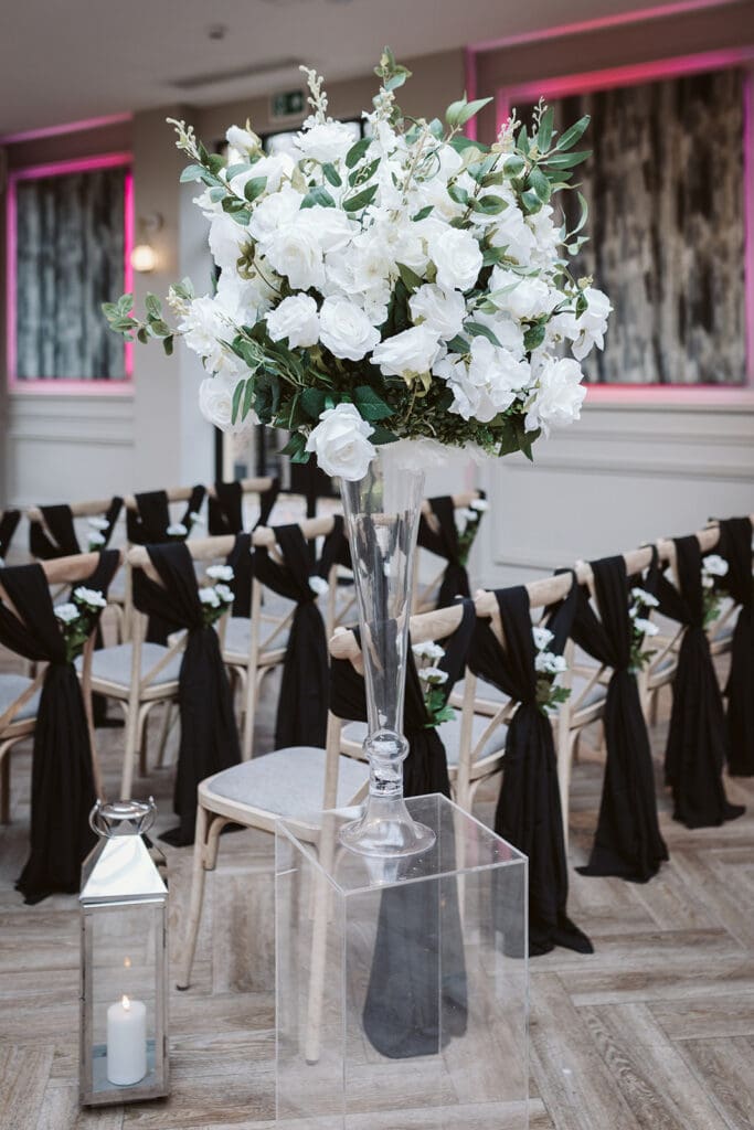 Difference between wedding styling and décor
