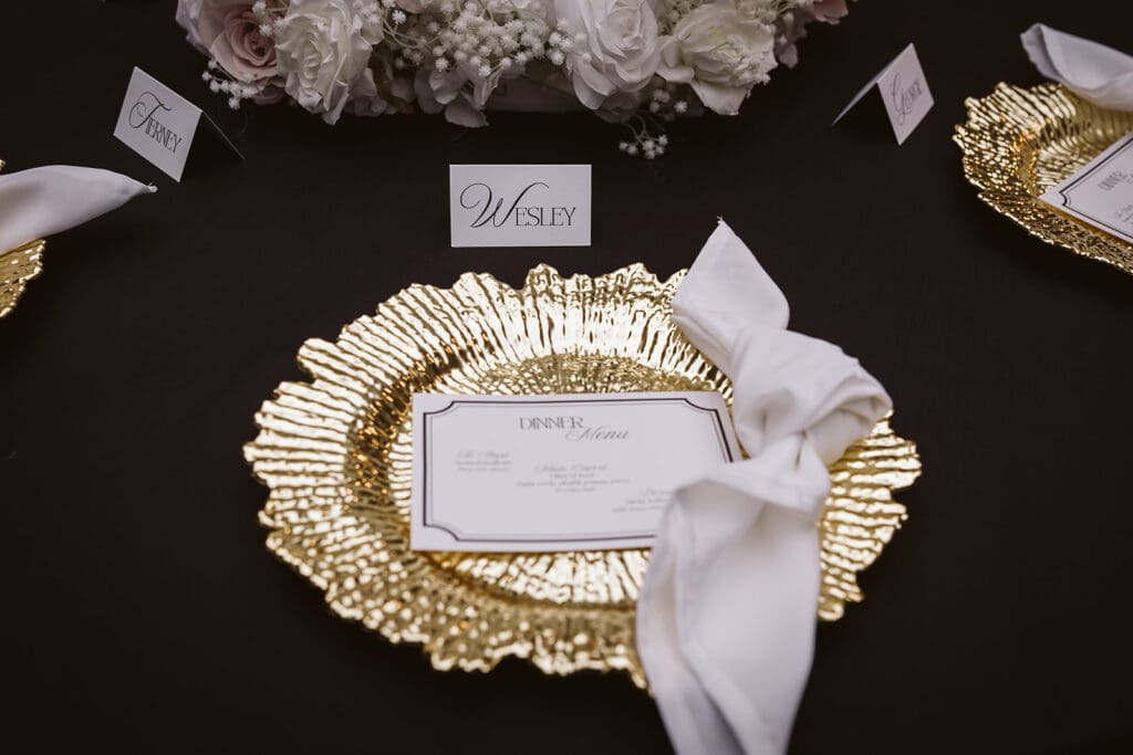 Difference between wedding styling and décor